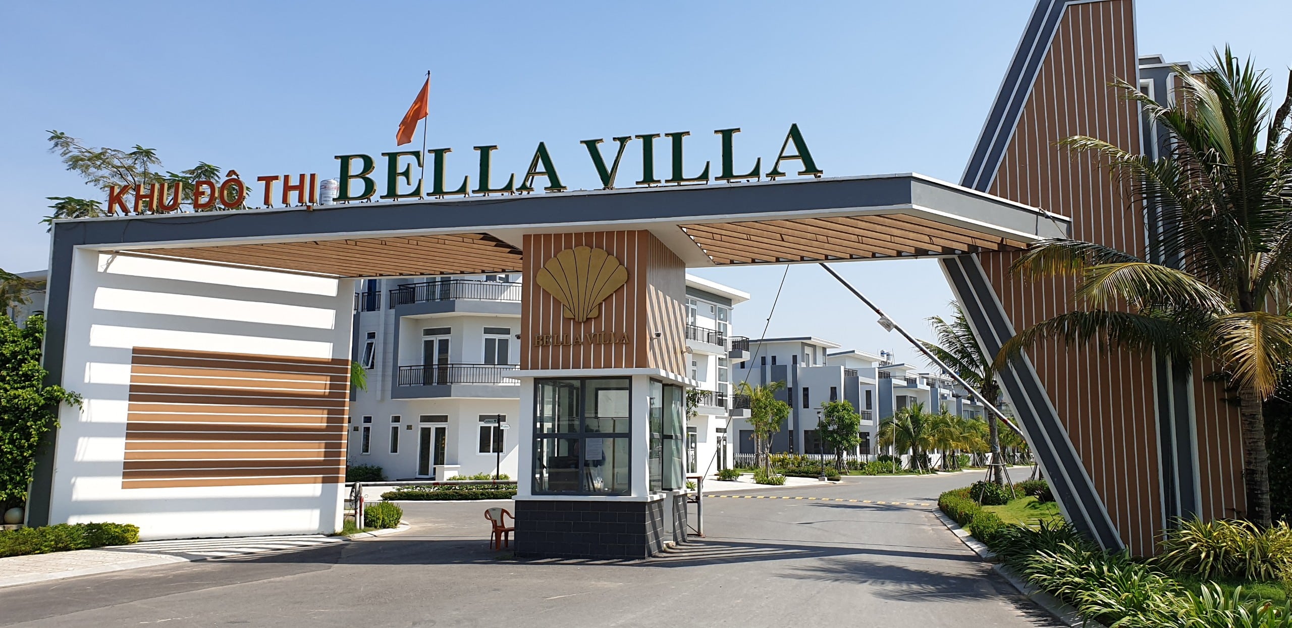 cổng vào dự án bella villa